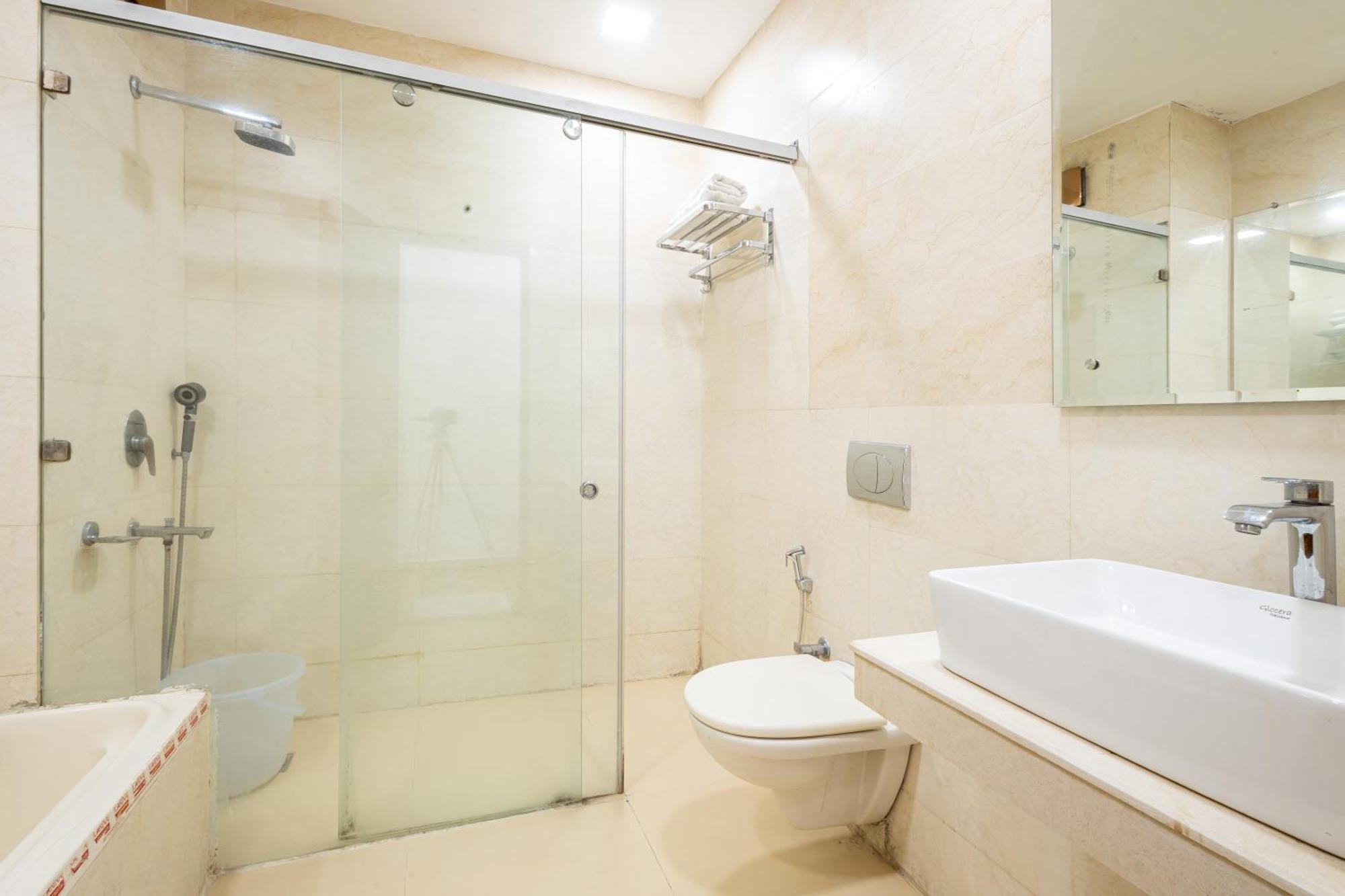 Hotel Panickers Residency - Ajmal Khan Market Near Karol Bagh Metro Delhi  Buitenkant foto