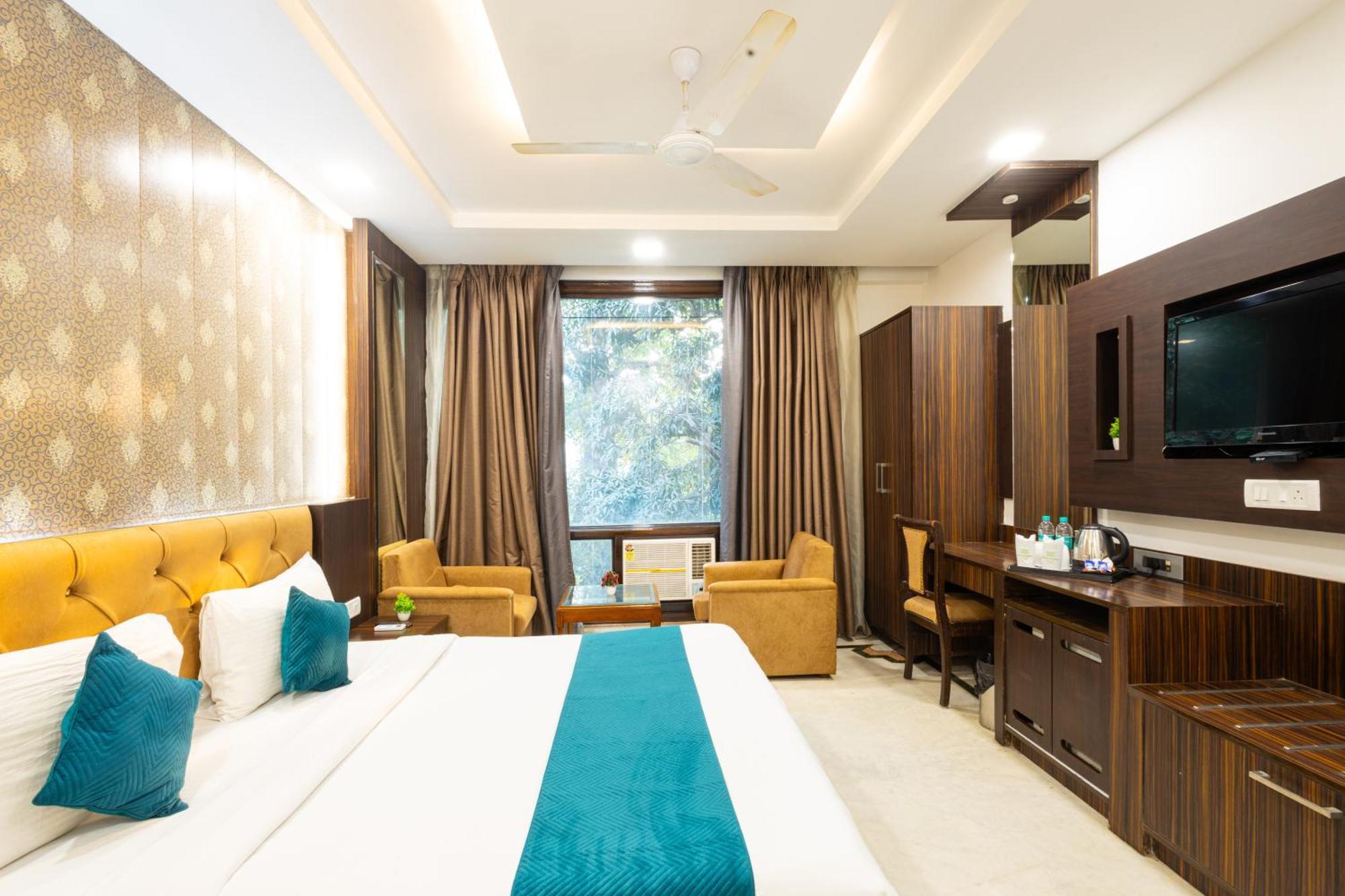 Hotel Panickers Residency - Ajmal Khan Market Near Karol Bagh Metro Delhi  Buitenkant foto