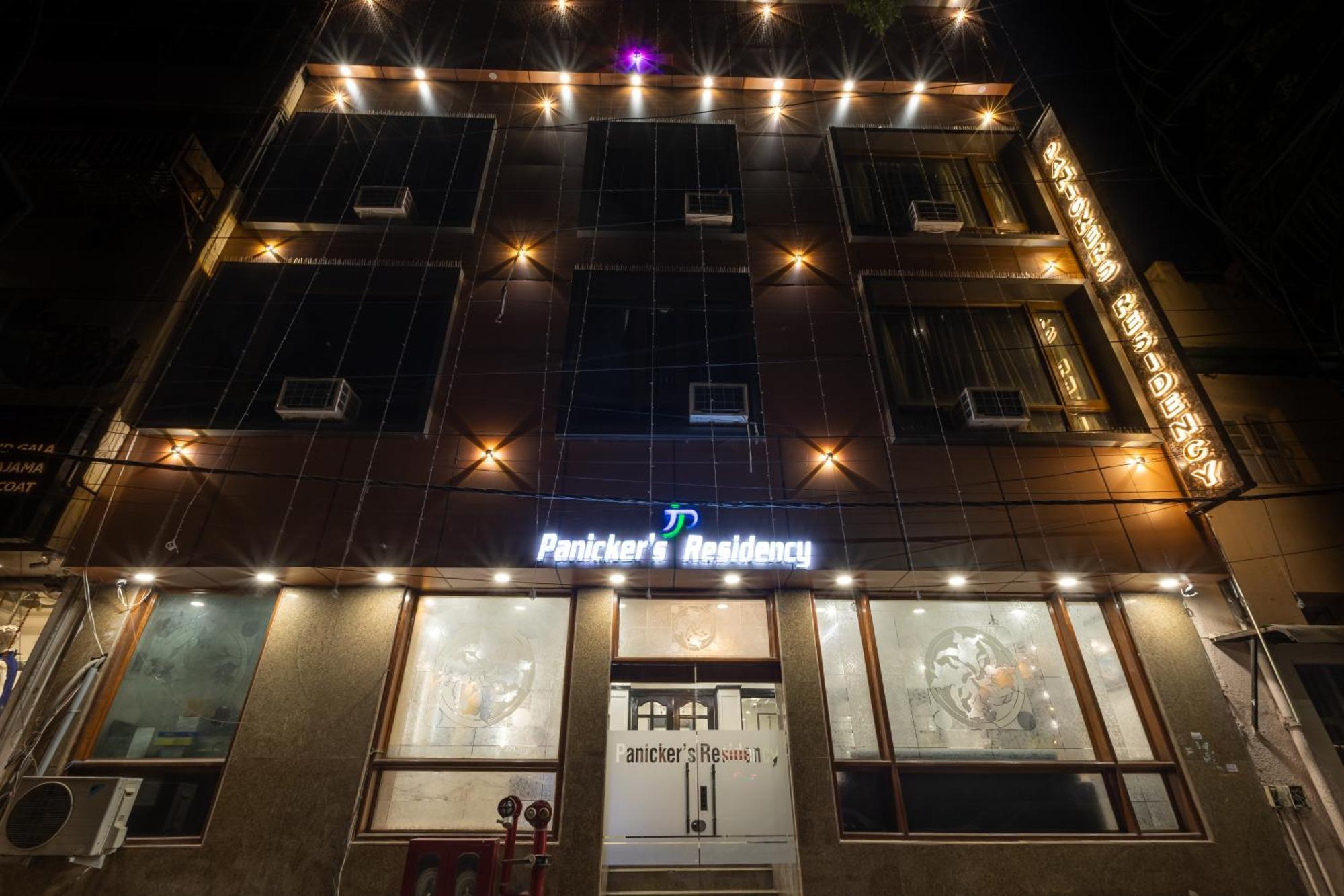 Hotel Panickers Residency - Ajmal Khan Market Near Karol Bagh Metro Delhi  Buitenkant foto